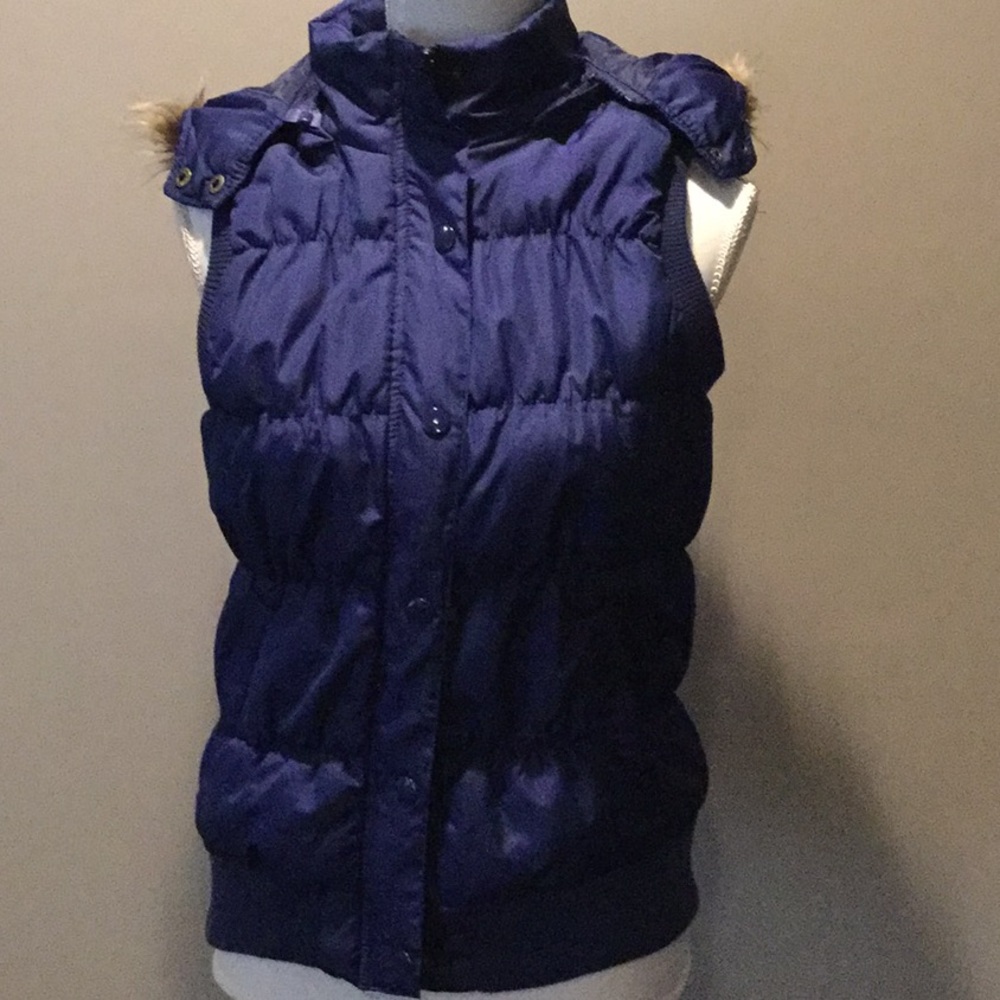 XL Royal Blue vest with faux hood -new condition